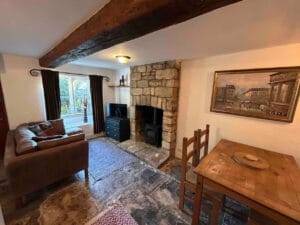 crown cottage (486)