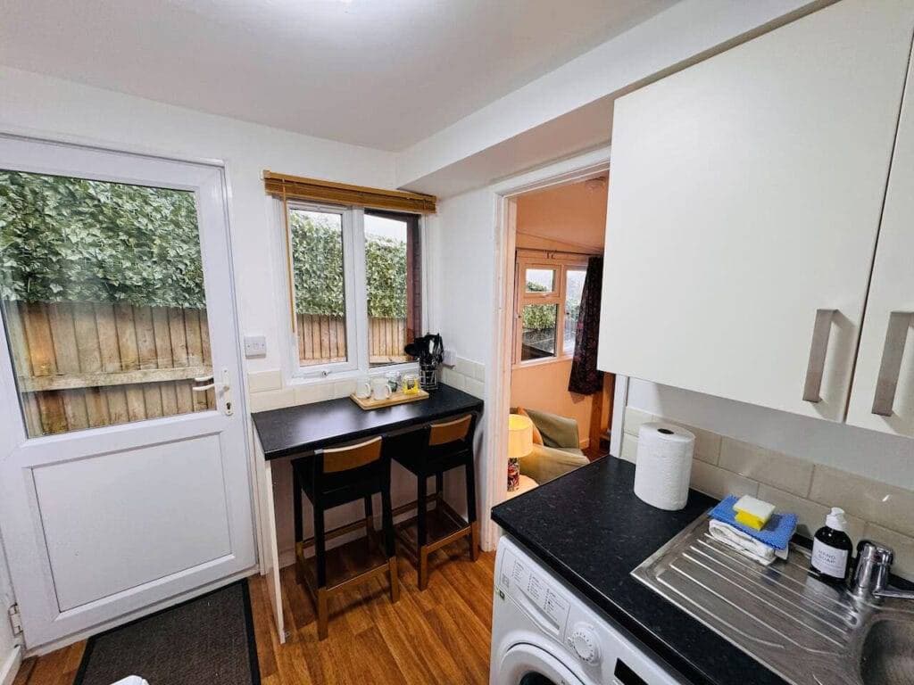 laurie’s woodside cabin (854)